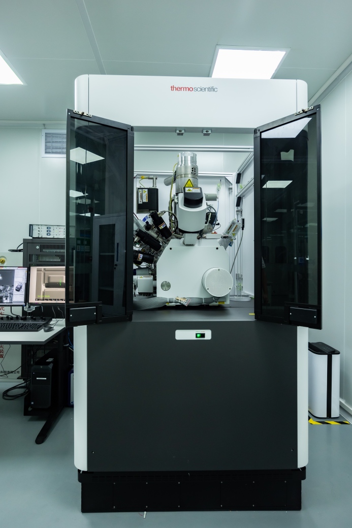 双束聚焦离子显微镜（FIB-SEM）